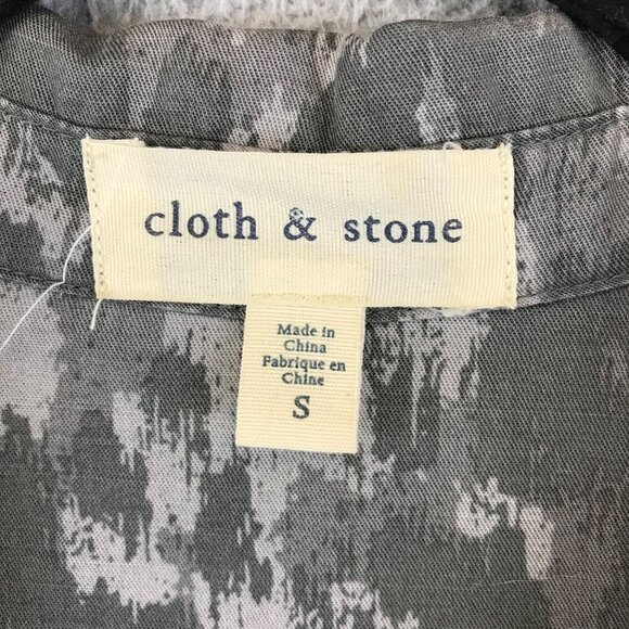 Cloth & Stone Animal Print Blouse Button Front Shirt Gray Size S - Picture 3 of 8